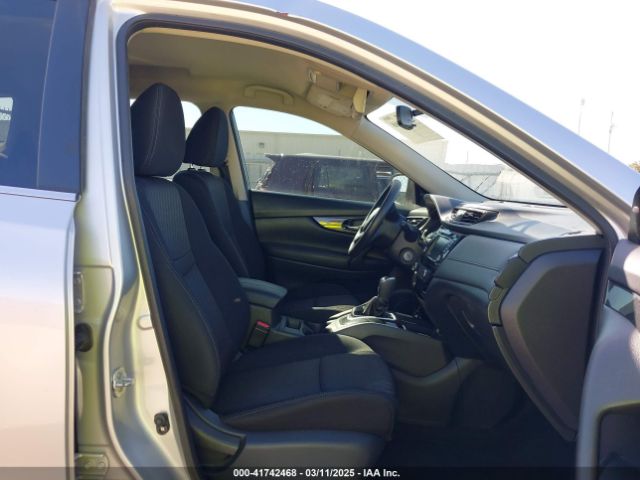 KNMAT2MV2JP564755 Nissan ROGUE S