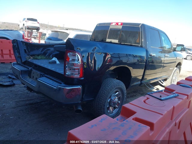 3C6UR5CJ2MG573337 RAM 2500 Tradesman  4x4 6'4 Box