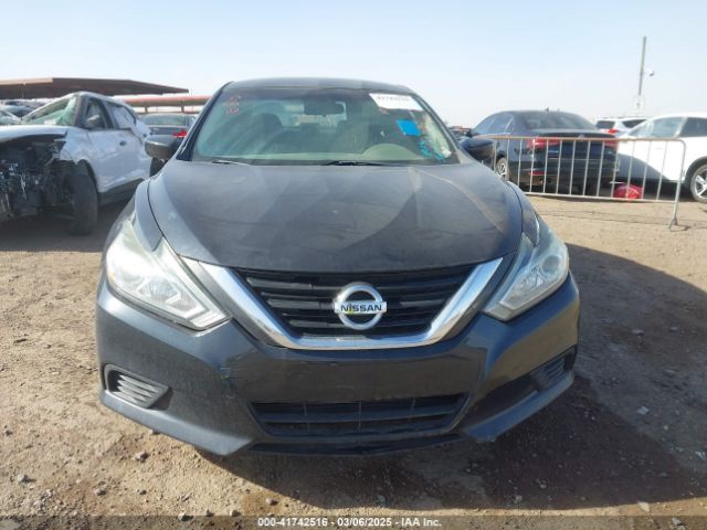 1N4AL3AP7JC261155 Nissan Altima 2.5 S