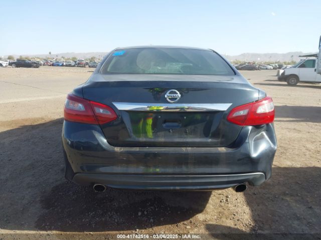 1N4AL3AP7JC261155 Nissan Altima 2.5 S