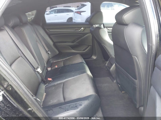 1HGCV1F35JA051626 Honda Accord Sport