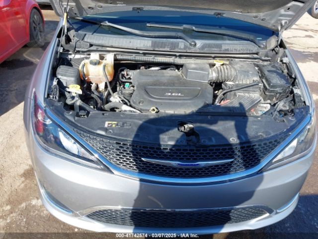 2C4RC1BG6HR667784 Chrysler Pacifica Touring-l