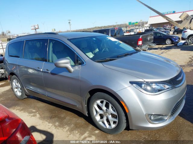 2C4RC1BG6HR667784 Chrysler Pacifica Touring-l