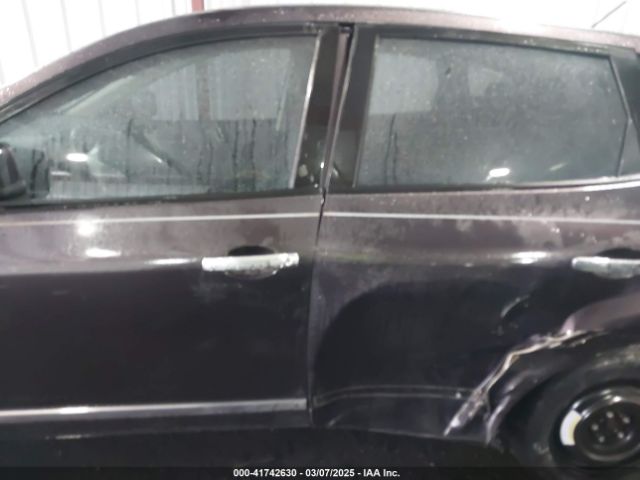JN8AS5MT8FW160783 Nissan Rogue Select S