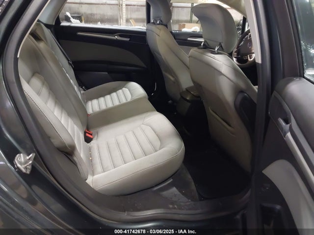 3FA6P0G78FR121284 Ford FUSION S