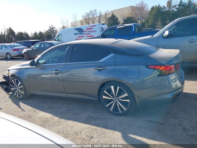 1N4BL4CV6NN309793 Nissan Altima Sr Fwd