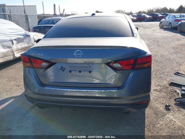 1N4BL4CV6NN309793 Nissan Altima Sr Fwd