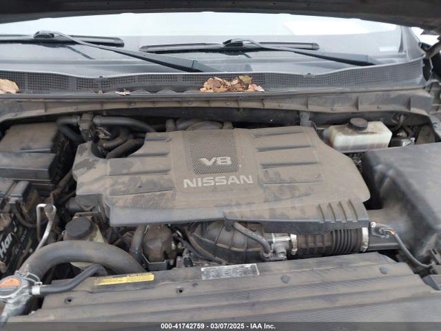 1N6AA1E57HN504214 Nissan Titan Sl