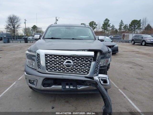 1N6AA1E57HN504214 Nissan Titan Sl