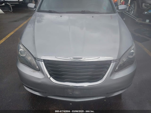 1C3CCBBG8EN191322 Chrysler 200