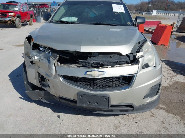 2GNFLEEK4E6140910 Chevrolet EQUINOX LS