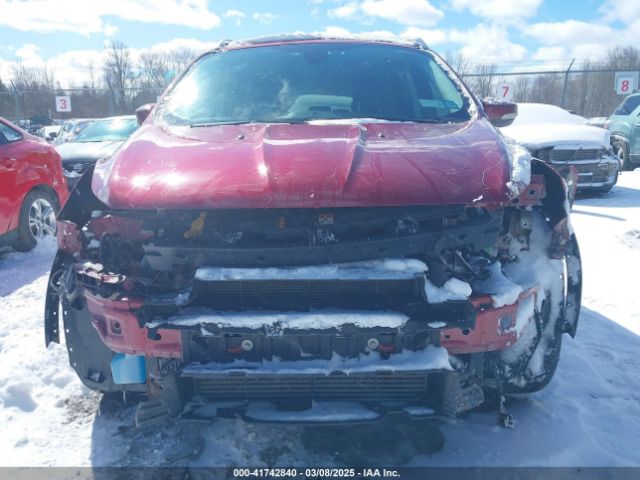 1FMCU9J92EUA59839 Ford Escape Titanium