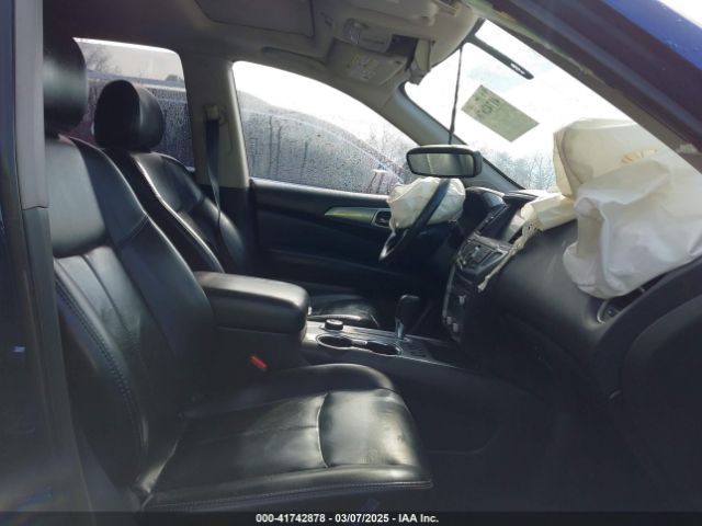 5N1DR2MM4JC631720 Nissan Pathfinder Sl