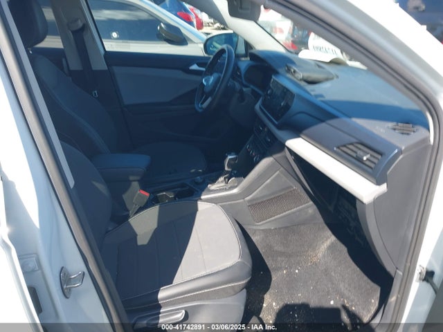 3VVYX7B26NM043768 Volkswagen Taos 1.5t Se