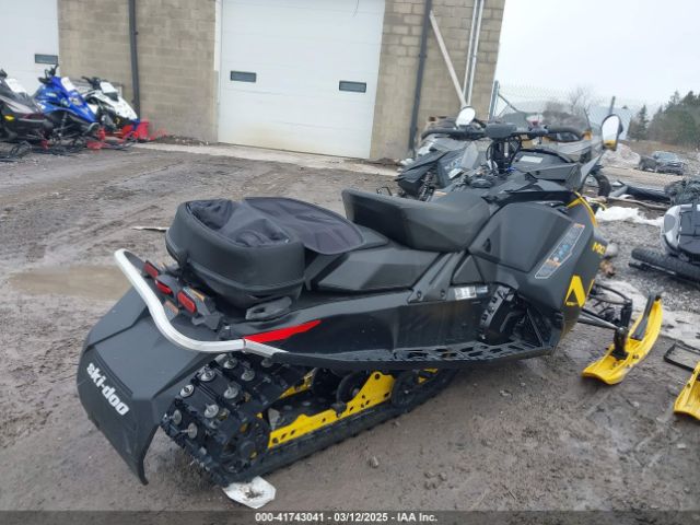 2024 SKI-DOO MX Z 600 2BPSBPRA9RV000371 Photo 3