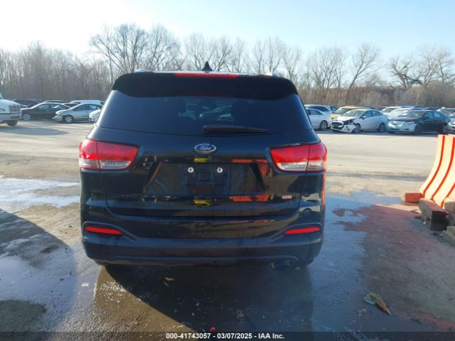 5XYPG4A35JG379003 KIA Sorento 2.4l Lx