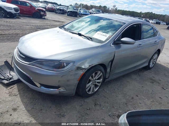 Chrysler 200 Limited 2015 1C3CCCAB9FN537004 Image 2