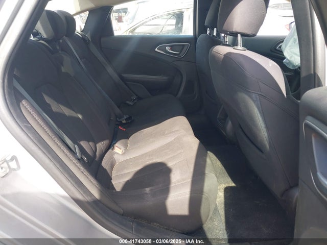 Chrysler 200 Limited 2015 1C3CCCAB9FN537004 Image 8