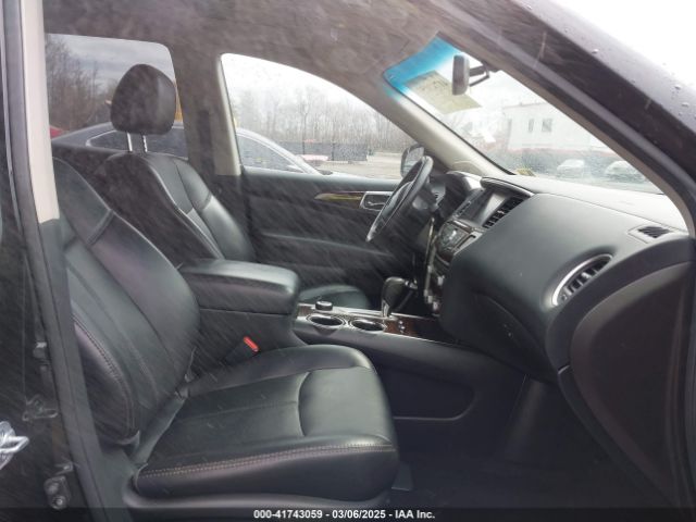 5N1AR2MM5FC670150 Nissan Pathfinder Platinum
