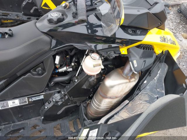 2024 SKI-DOO MX Z 600 2BPSBPRA0RV000372 Photo 9