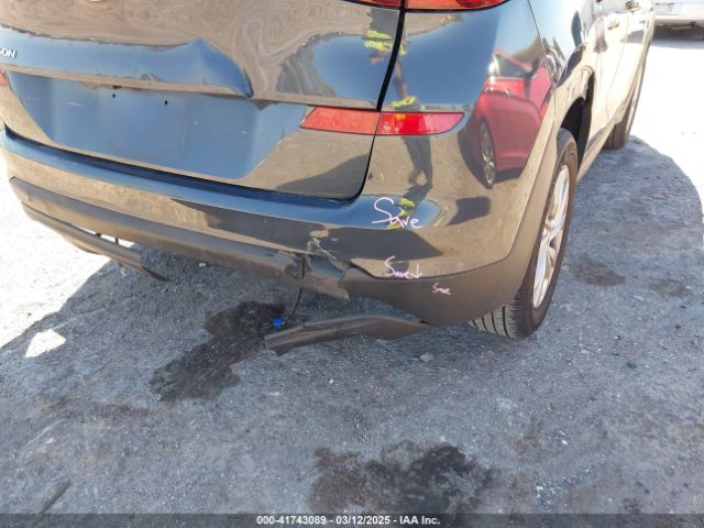 KM8J33A4XMU362300 Hyundai Tucson Value