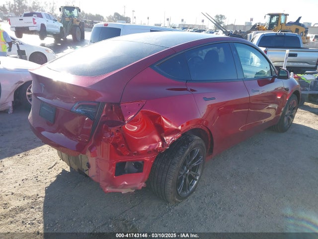 2025 TESLA MODEL Y 7SAYGDED8SF223993 Photo 3
