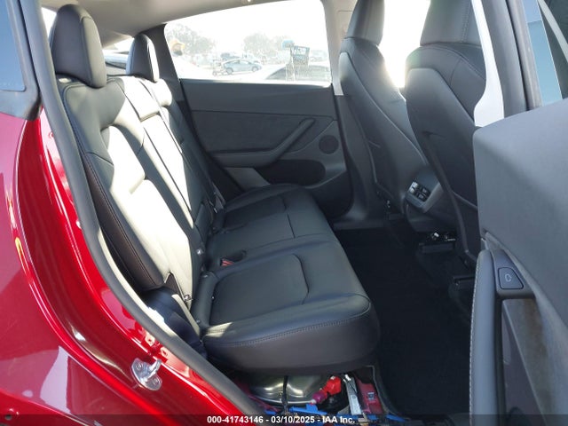 2025 TESLA MODEL Y 7SAYGDED8SF223993 Photo 7