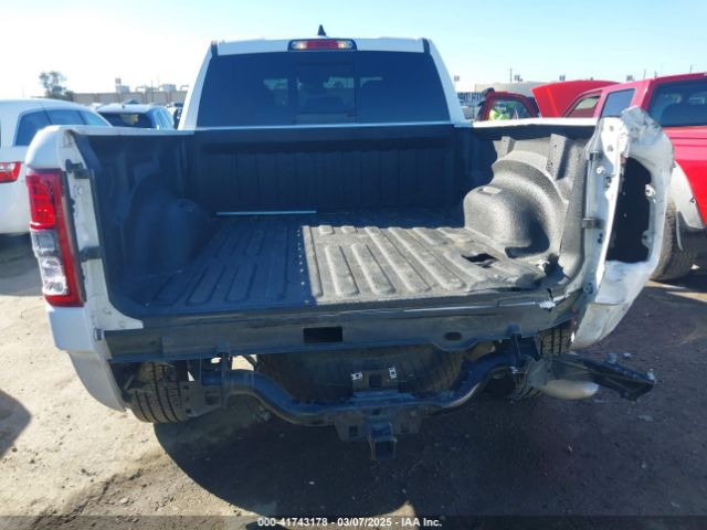 1C6RREBG3MN712541 RAM 1500 Big Horn  4x2 6'4 Box