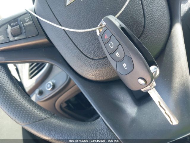 KL7CJPSB3MB323158 Chevrolet Trax Awd Lt