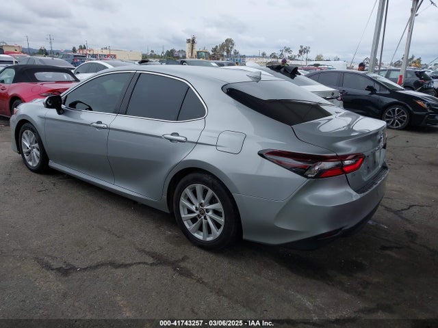 4T1C11AK5MU464010 Toyota CAMRY LE