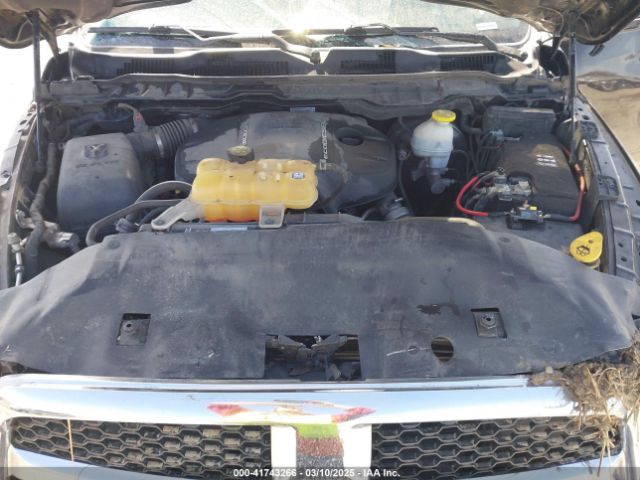 1C6RR6KM9KS749538 RAM 1500 Classic Tradesman  4x2 5'7 Box