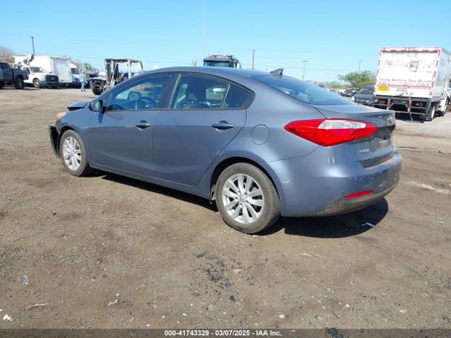 KNAFX4A65G5560171 KIA FORTE LX