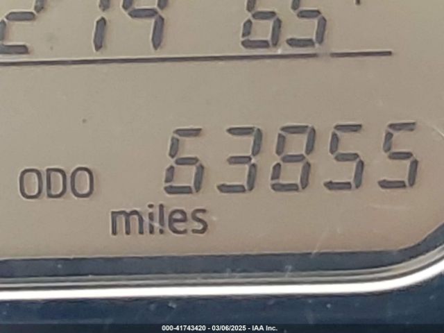 VNKKTUD32FA016609 Toyota Yaris Se