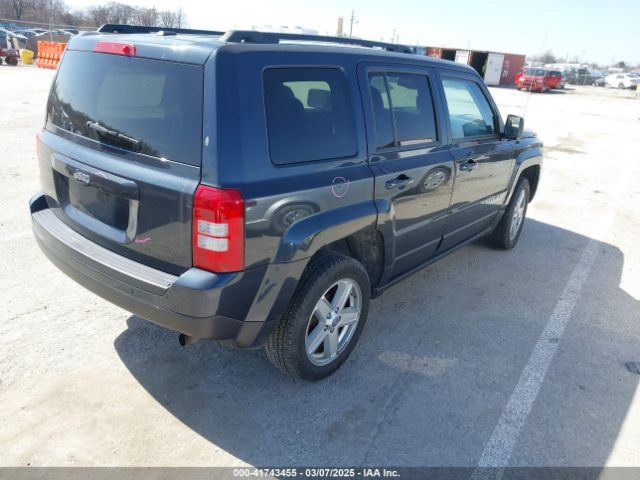 1C4NJPBB6GD528851 Jeep Patriot Sport