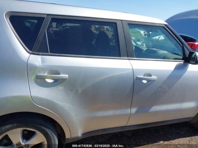 KNDJN2A26H7502421 KIA Soul