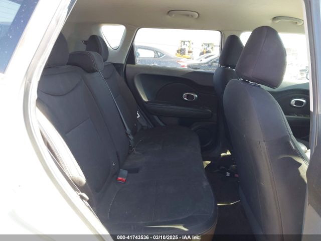 KNDJN2A26H7502421 KIA Soul