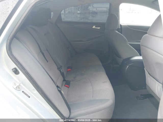5NPEB4AC0EH826681 Hyundai SONATA GLS