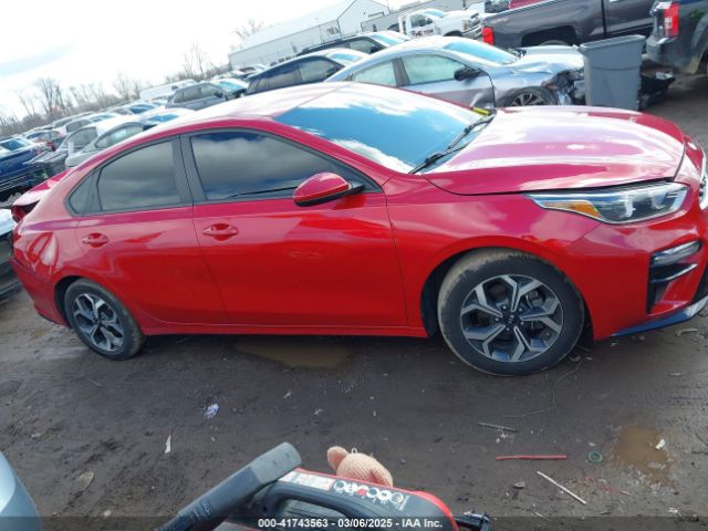 3KPF24AD6ME324595 KIA Forte Lxs