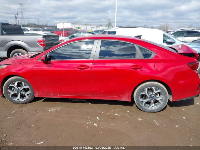 3KPF24AD6ME324595 KIA Forte Lxs