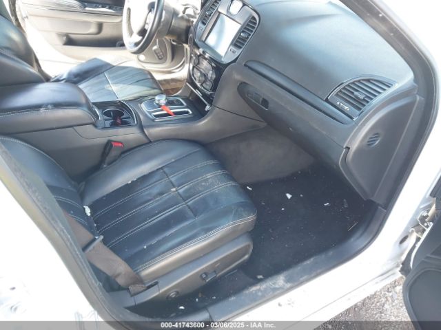 2015 CHRYSLER 300 2C3CCABG8FH838306 Photo 4