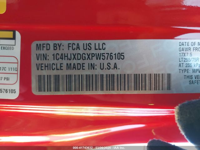 1C4HJXDGXPW576105 Jeep Wrangler 4-door Willys 4x4