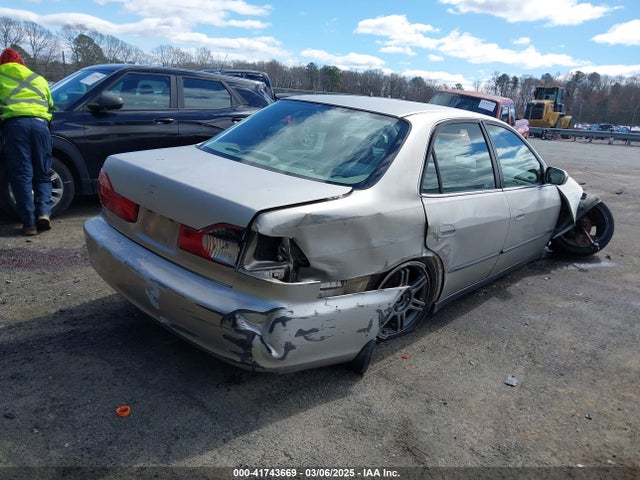 1998 Honda Accord Lx მანქანა იყიდება აუქციონზე, vin: 1HGCG5640WA258278, აუქციონის ნომერი: 41743669