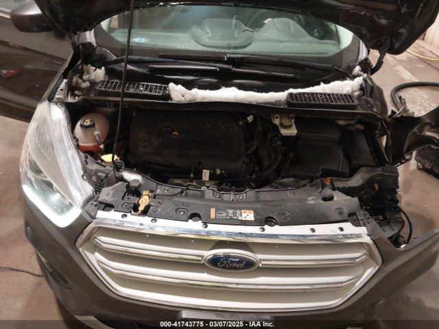 1FMCU9GD6HUC79257 Ford ESCAPE SE