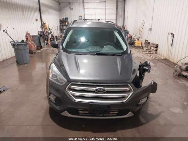 1FMCU9GD6HUC79257 Ford ESCAPE SE