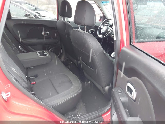 KNDJP3A53J7539782 KIA SOUL +