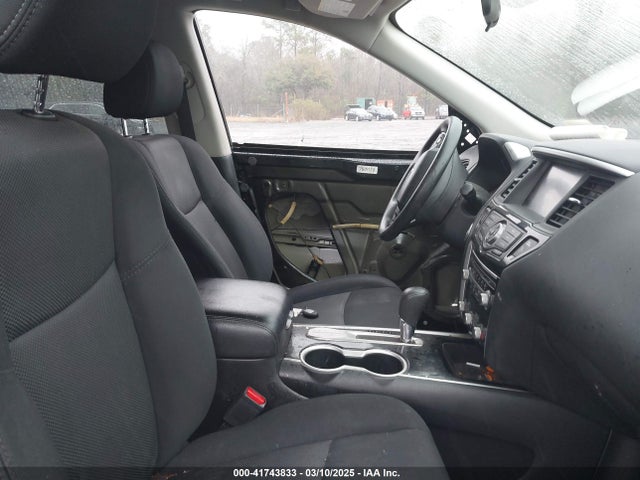 5N1DR2MN7JC652781 Nissan Pathfinder S