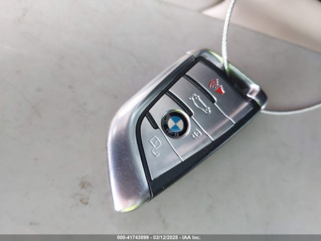 5UXCW2C56KL083156 BMW X7 Xdrive40i
