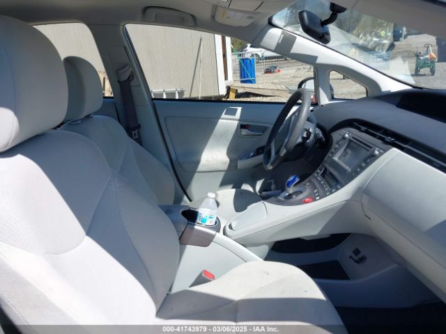 JTDKN3DU7E0375321 Toyota Prius Two