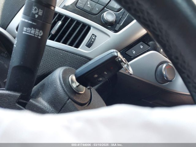 1G1PC5SB8E7187125 Chevrolet Cruze 1lt Auto