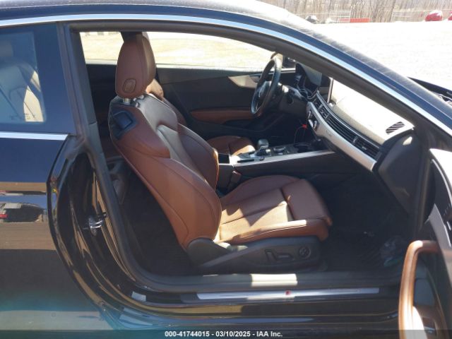 WAUTNAF54KA026957 Audi A5 45 Premium